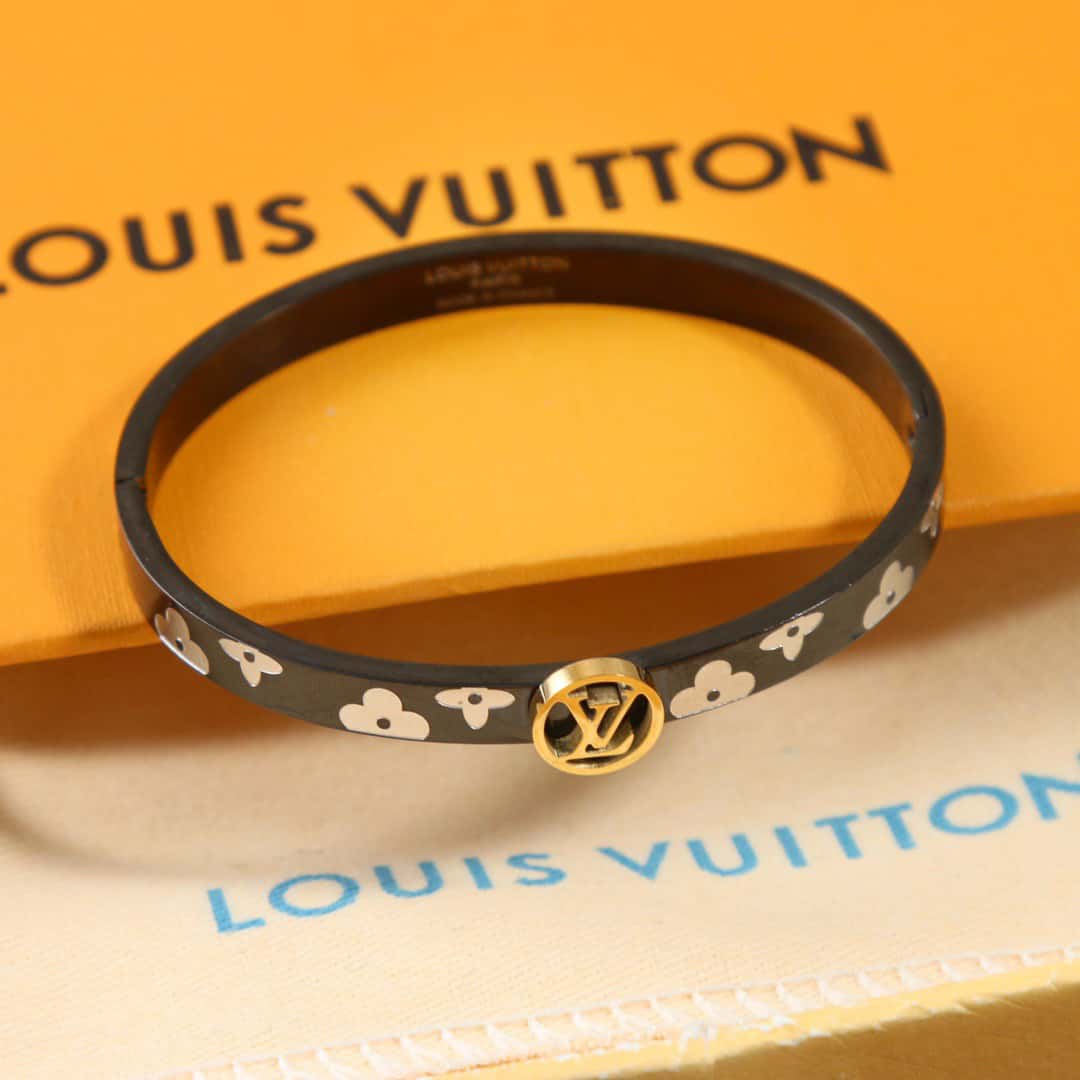 Louis Vuitton 路易威登中古款黑色四葉草手鐲手環高仿a貨